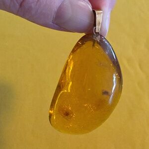 Vintage Amber Pendant With Gold-tone Bail (No Markings)